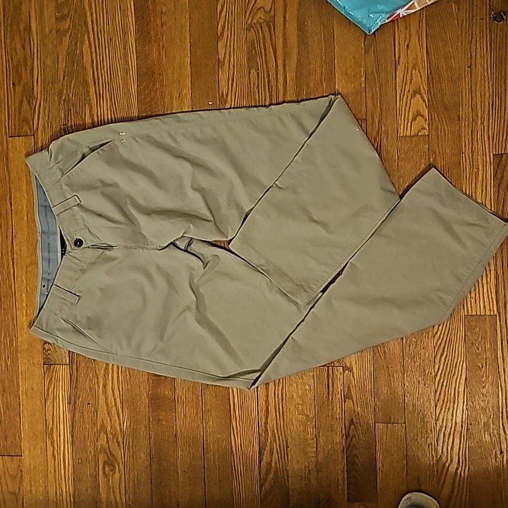 Under Armour Gold pants